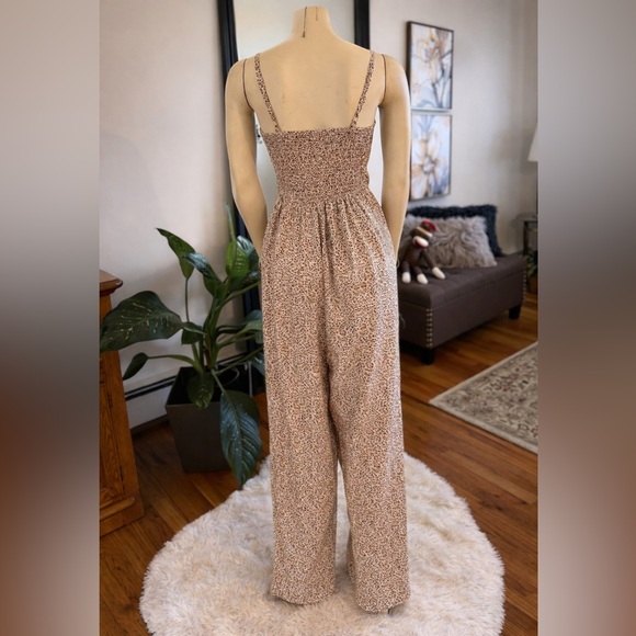 Old Navy Floral Print V-Neck Cami Jumpsuit - Picture 3 of 15